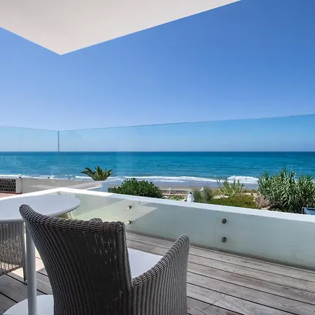 Frontline 6 Bdrm Luxury W Access Marbella