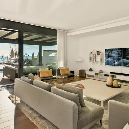Lejlighed Frontline 6 Bdrm Luxury W Access Marbella