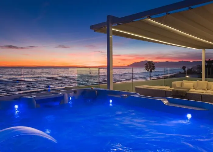 Frontline 6 Bdrm Luxury W Access Appartamento Marbella