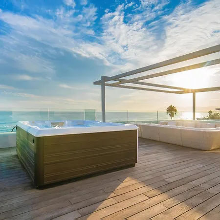 Frontline 6 Bdrm Luxury W Access Апартаменты